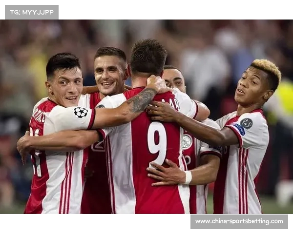 阿贾克斯主帅下课球队陷入低谷迎来历史上最艰难时刻 阿贾克斯主帅下课球队陷入低谷迎来历史上最艰难时刻